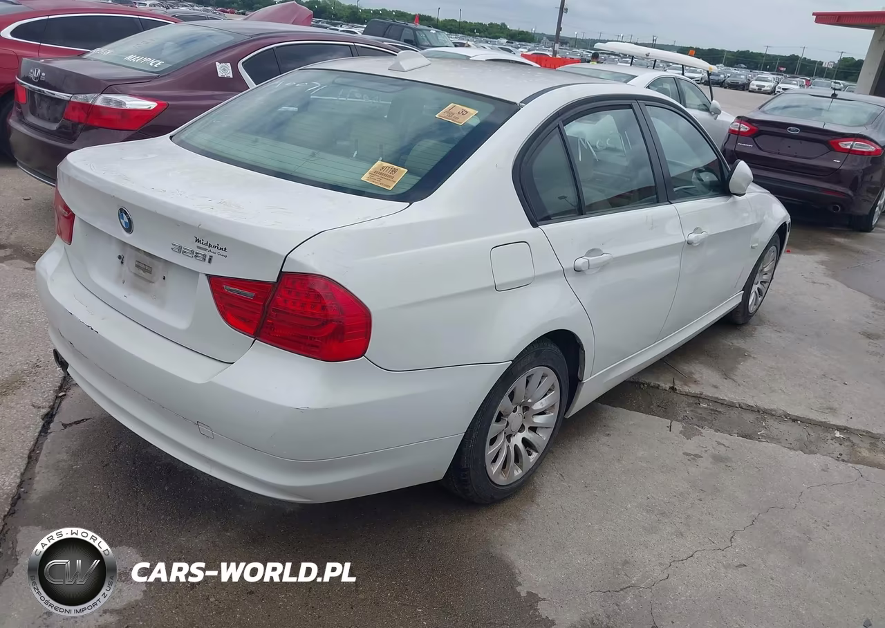 2009 BMW 328I VIN:WBAPH57549NM32769 - 4