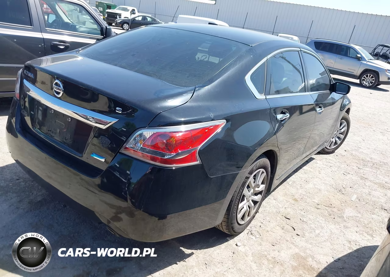 2014 Nissan Altima 2.5 S VIN:1N4AL3AP3EC128141 - 4