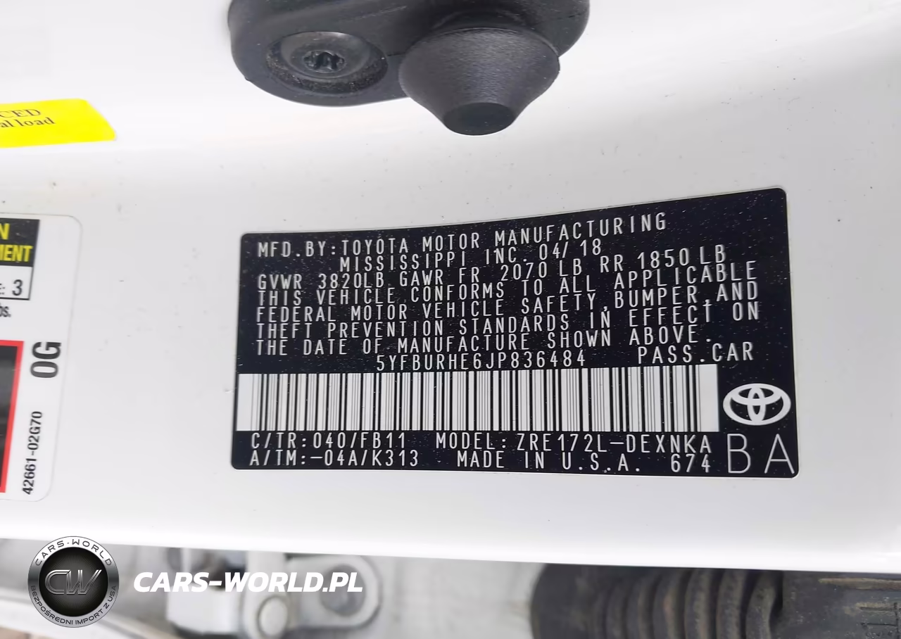 2018 Toyota Corolla Le VIN:5YFBURHE6JP836484 - 9