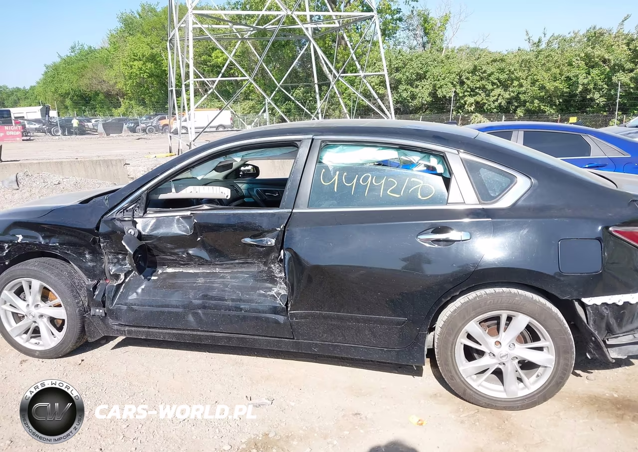2015 Nissan Altima 2.5 VIN:1N4AL3AP5FN358396 - 15