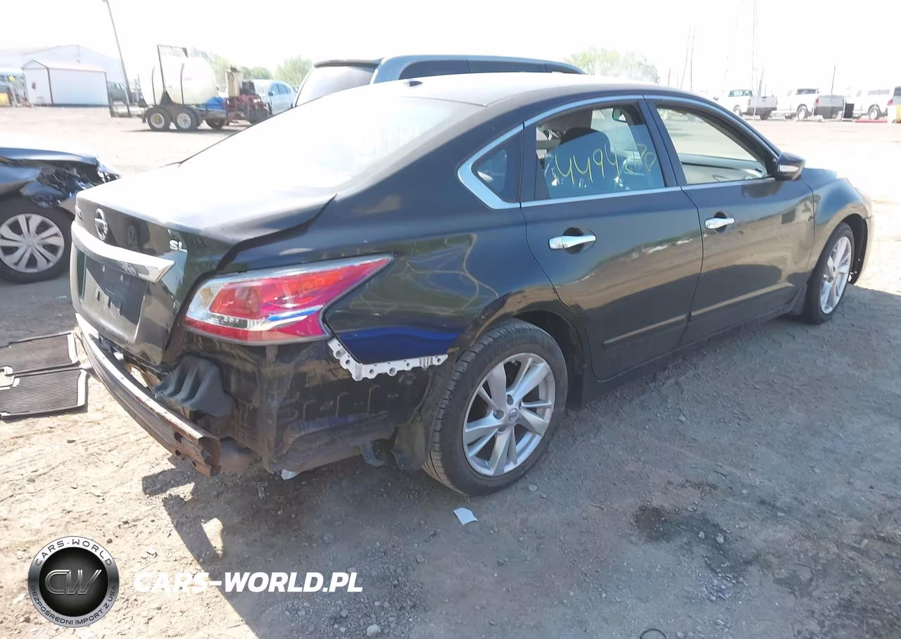 2015 Nissan Altima 2.5 VIN:1N4AL3AP5FN358396 - 4