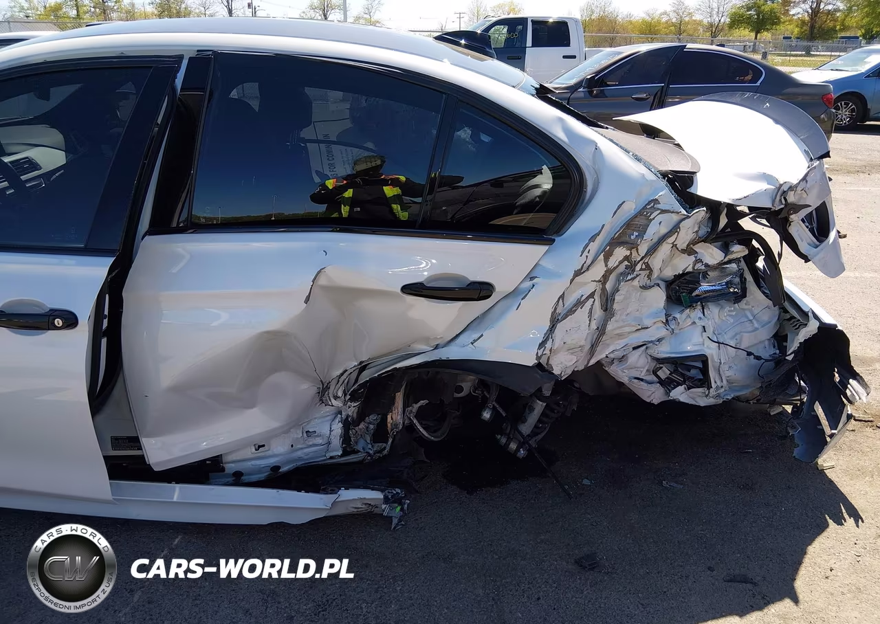 2015 BMW M3 VIN:WBS3C9C56FP805378 - 6