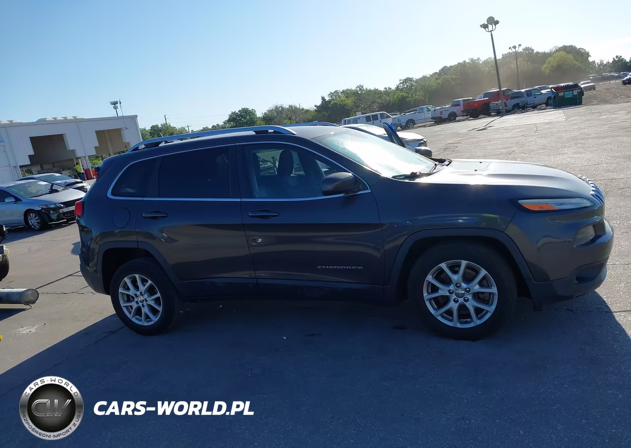 2014 Jeep Cherokee Latitude VIN:1C4PJLCB4EW245091 - 14