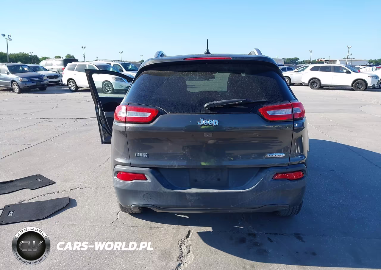 2014 Jeep Cherokee Latitude VIN:1C4PJLCB4EW245091 - 17