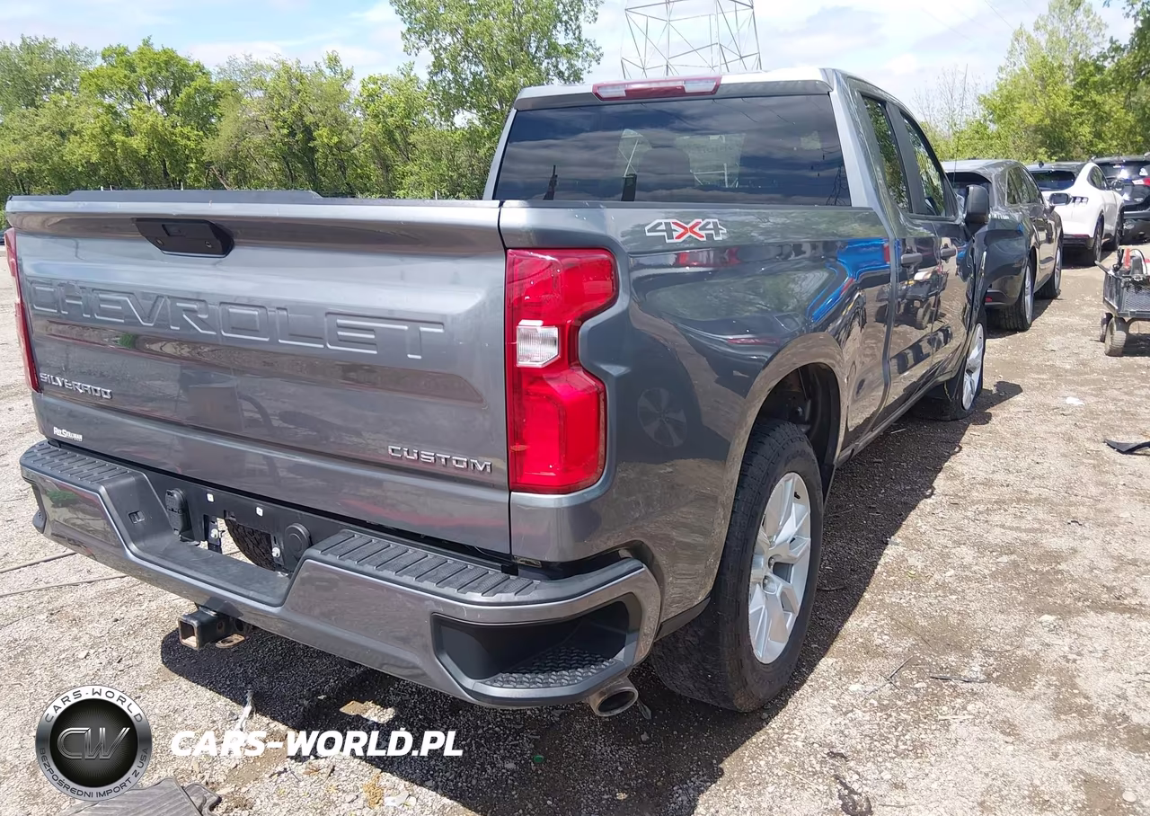 2019 Chevrolet Silverado 1500 Custom VIN:1GCRYBEH3KZ342244 - 4