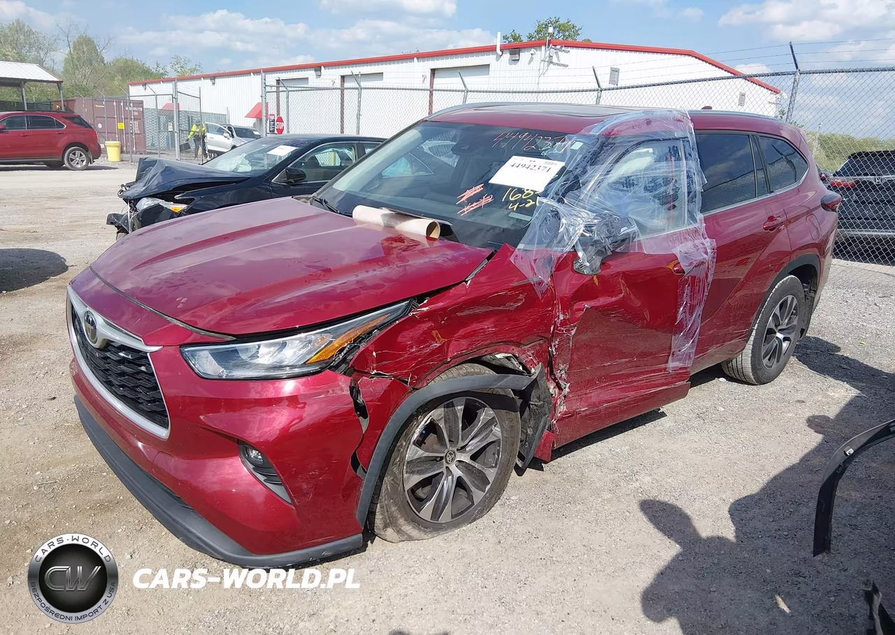 2020 Toyota Highlander Xle VIN:5TDHZRBH0LS031685 - 2