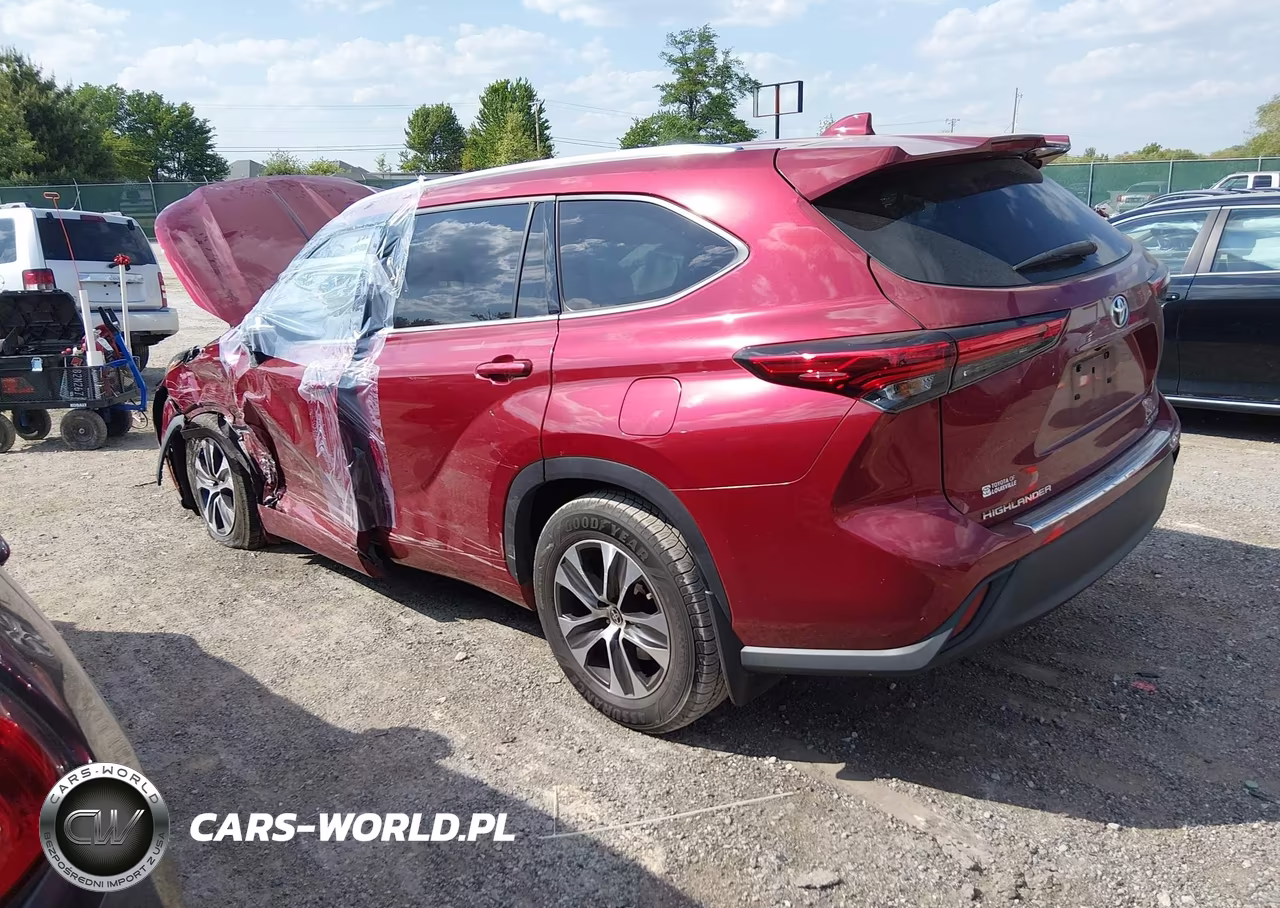 2020 Toyota Highlander Xle VIN:5TDHZRBH0LS031685 - 3