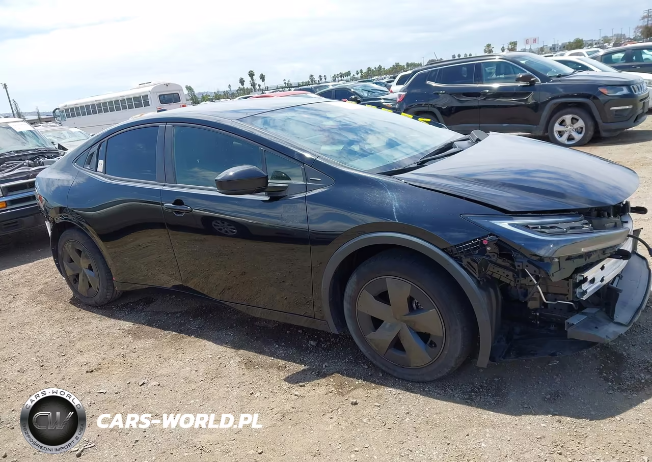 2023 Toyota Prius Le VIN:JTDACAAU7P3001626 - 14