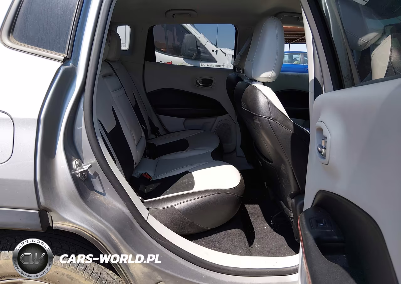 2020 Jeep Compass Limited 4X4 VIN:3C4NJDCBXLT119169 - 8