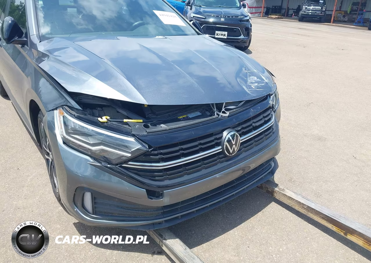 2024 Volkswagen Jetta Sport VIN:3VWBM7BU7RM060211 - 17