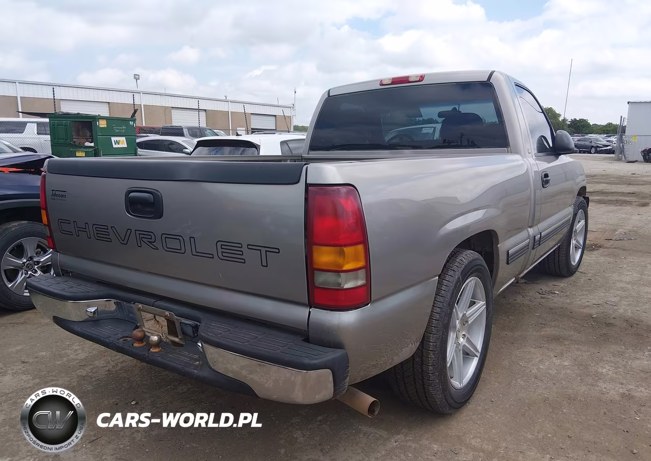 1999 Chevrolet Silverado 1500 VIN:1GCEC14W5XZ145302 - 4