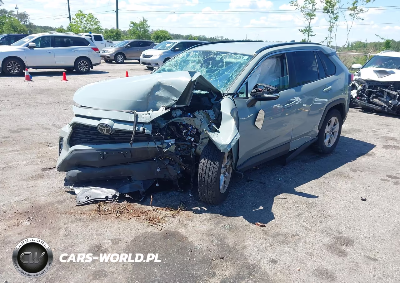 2021 Toyota Rav4 Xle VIN:2T3P1RFV2MW155086 - 2