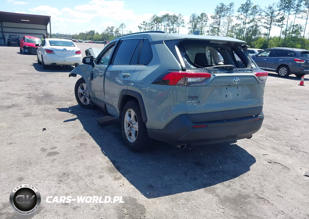 2021 Toyota Rav4 Xle VIN:2T3P1RFV2MW155086 - 3