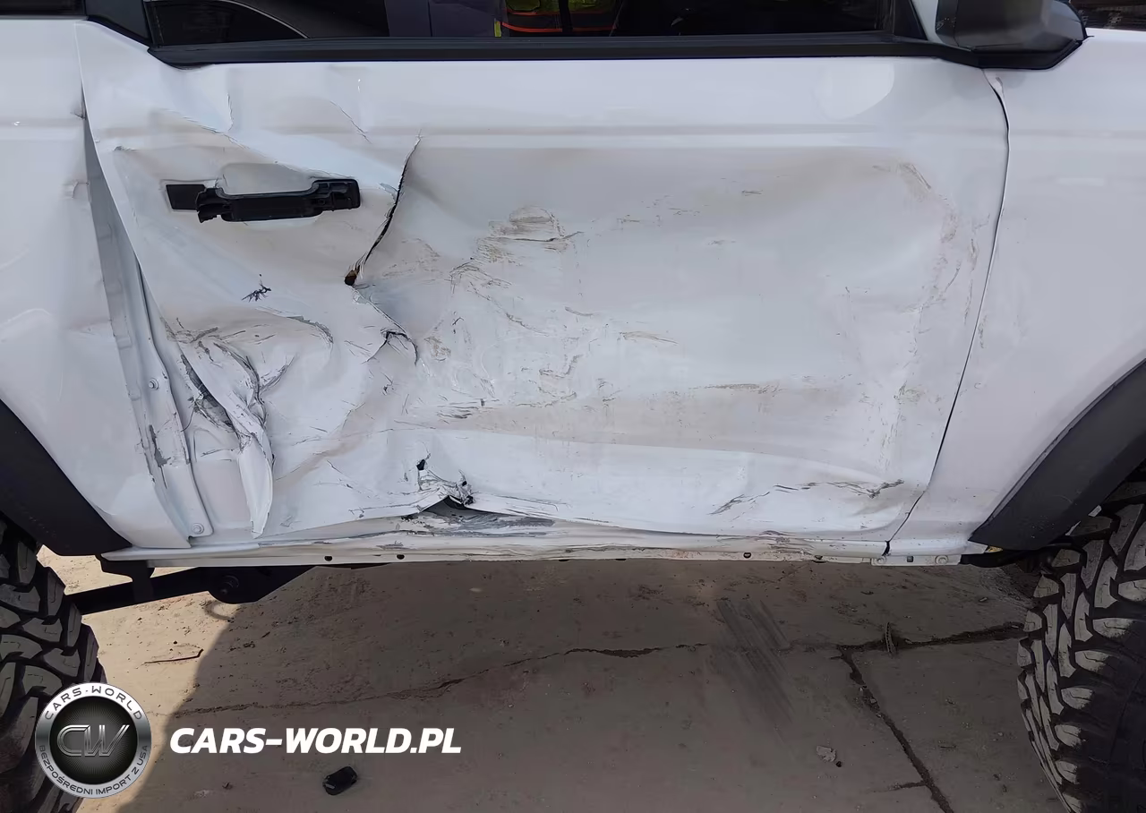 2022 Ford Bronco VIN:1FMDE5AP9NLB06203 - 6