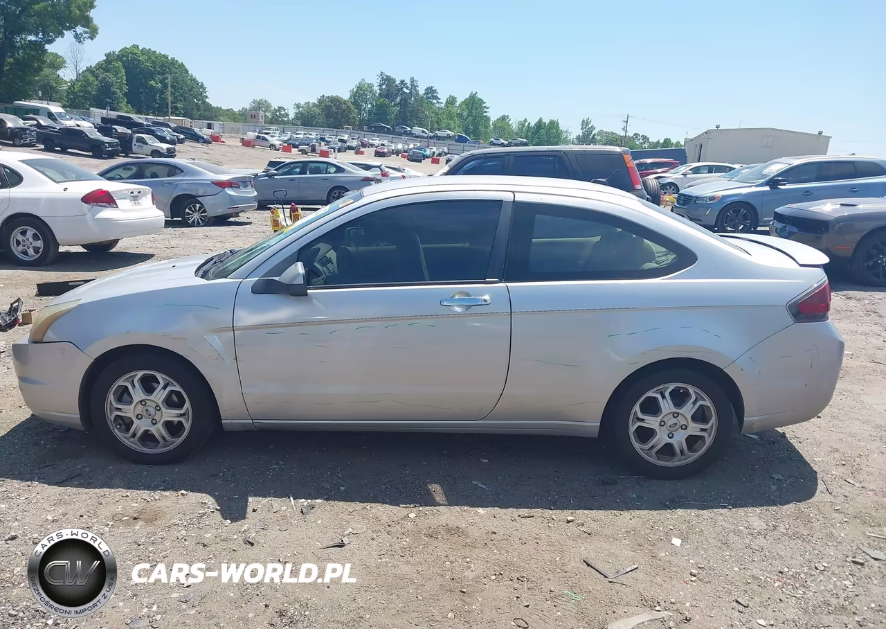 2009 Ford Focus Se VIN:1FAHP32N39W177229 - 14