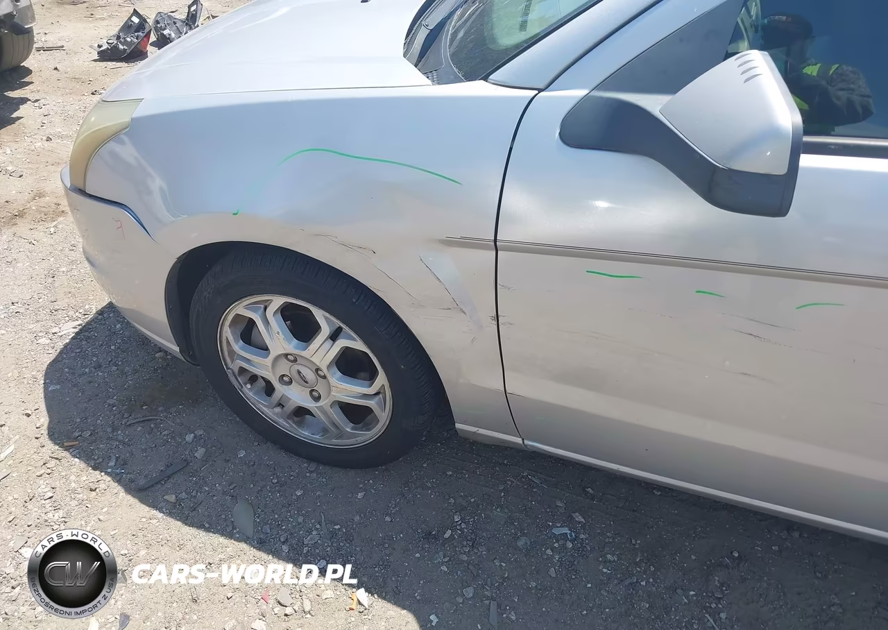 2009 Ford Focus Se VIN:1FAHP32N39W177229 - 17