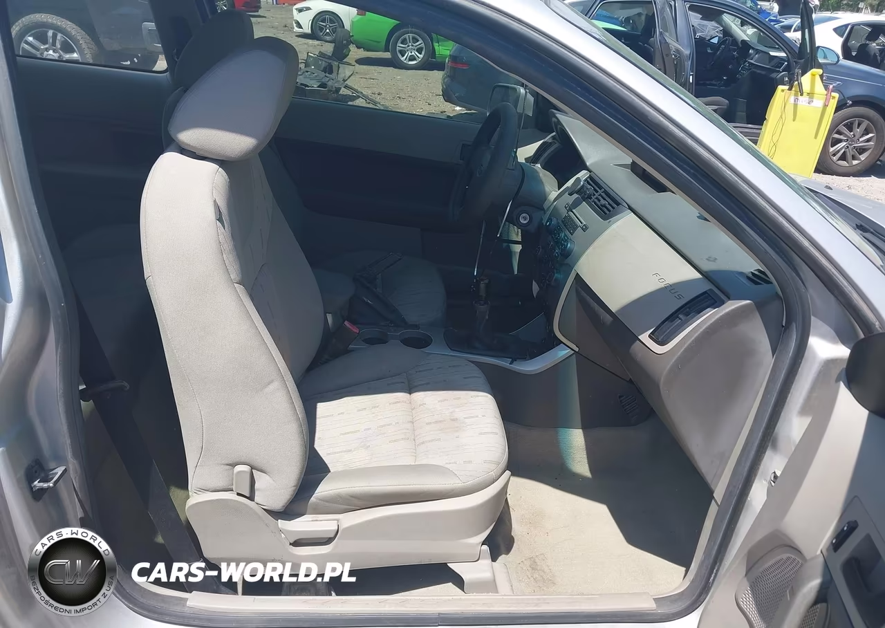 2009 Ford Focus Se VIN:1FAHP32N39W177229 - 5