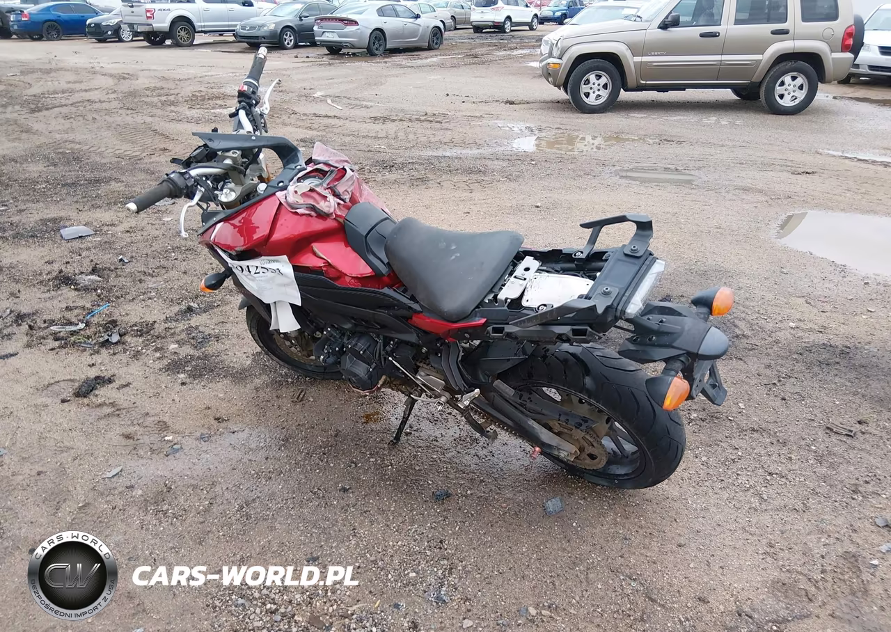 2015 Yamaha Fj09 VIN:JYARN37E2FA000849 - 4