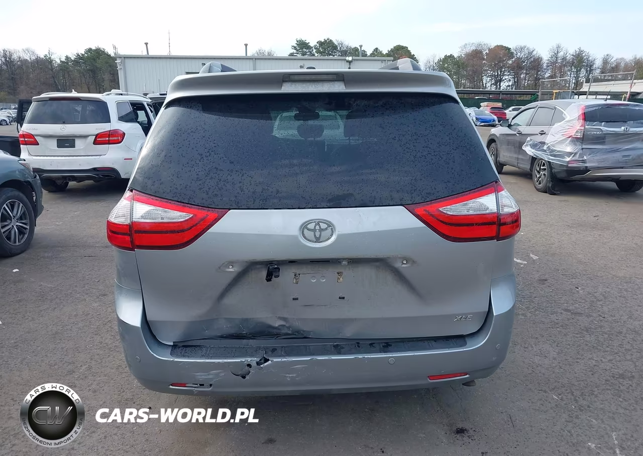 2017 Toyota Sienna Xle 8 Passenger VIN:5TDYZ3DC9HS767756 - 16