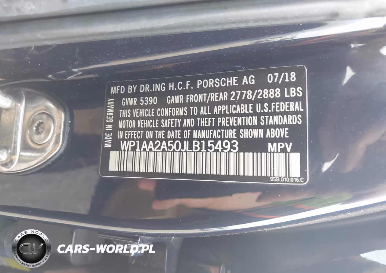 2018 Porsche Macan Sport Edition VIN:WP1AA2A50JLB15493 - 9