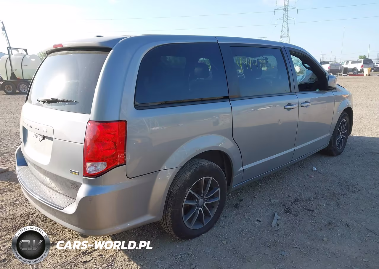 2018 Dodge Grand Caravan Se Plus VIN:2C4RDGBG7JR200752 - 4