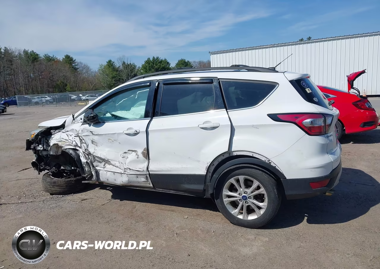 2017 Ford Escape Se VIN:1FMCU9GD8HUD01887 - 14