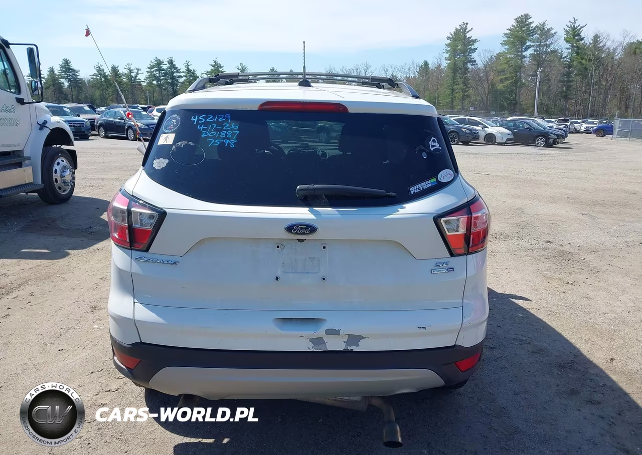 2017 Ford Escape Se VIN:1FMCU9GD8HUD01887 - 16