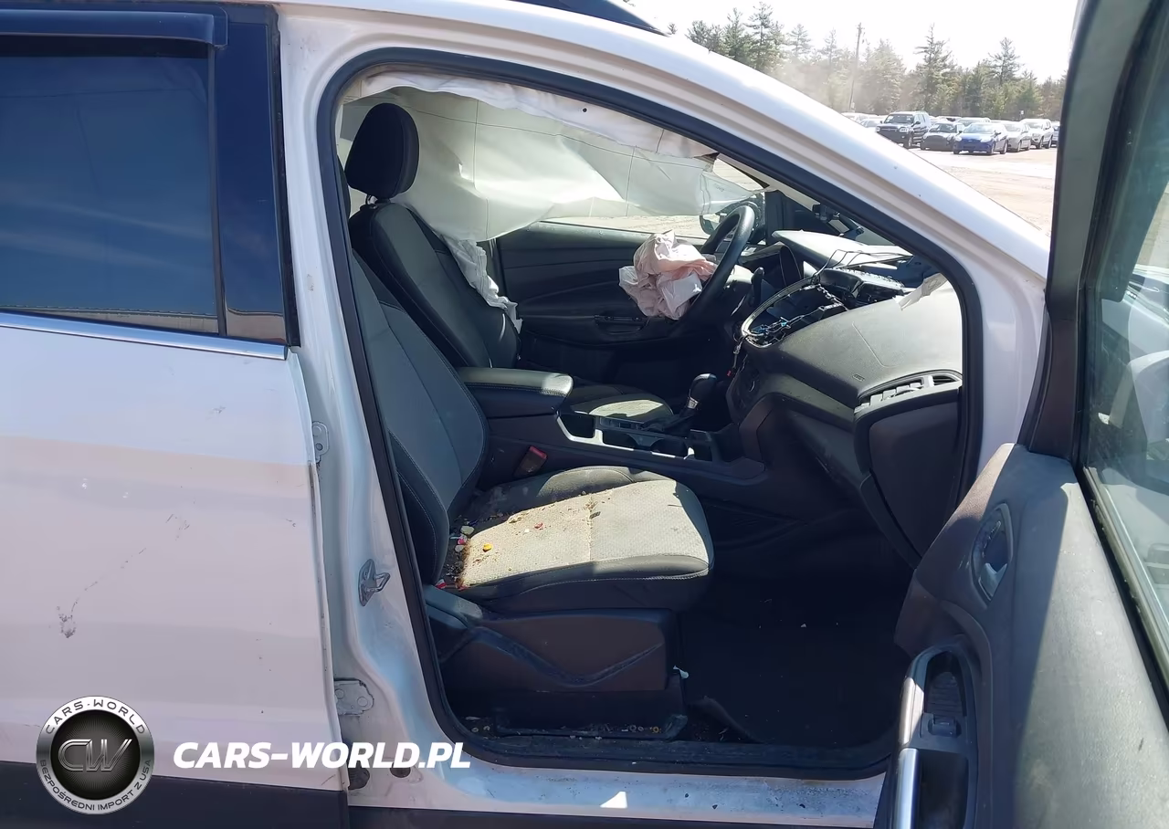 2017 Ford Escape Se VIN:1FMCU9GD8HUD01887 - 5