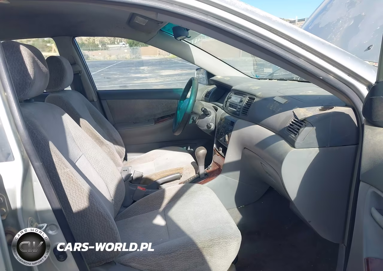 2003 Toyota Corolla Le VIN:JTDBR32EX30031902 - 5