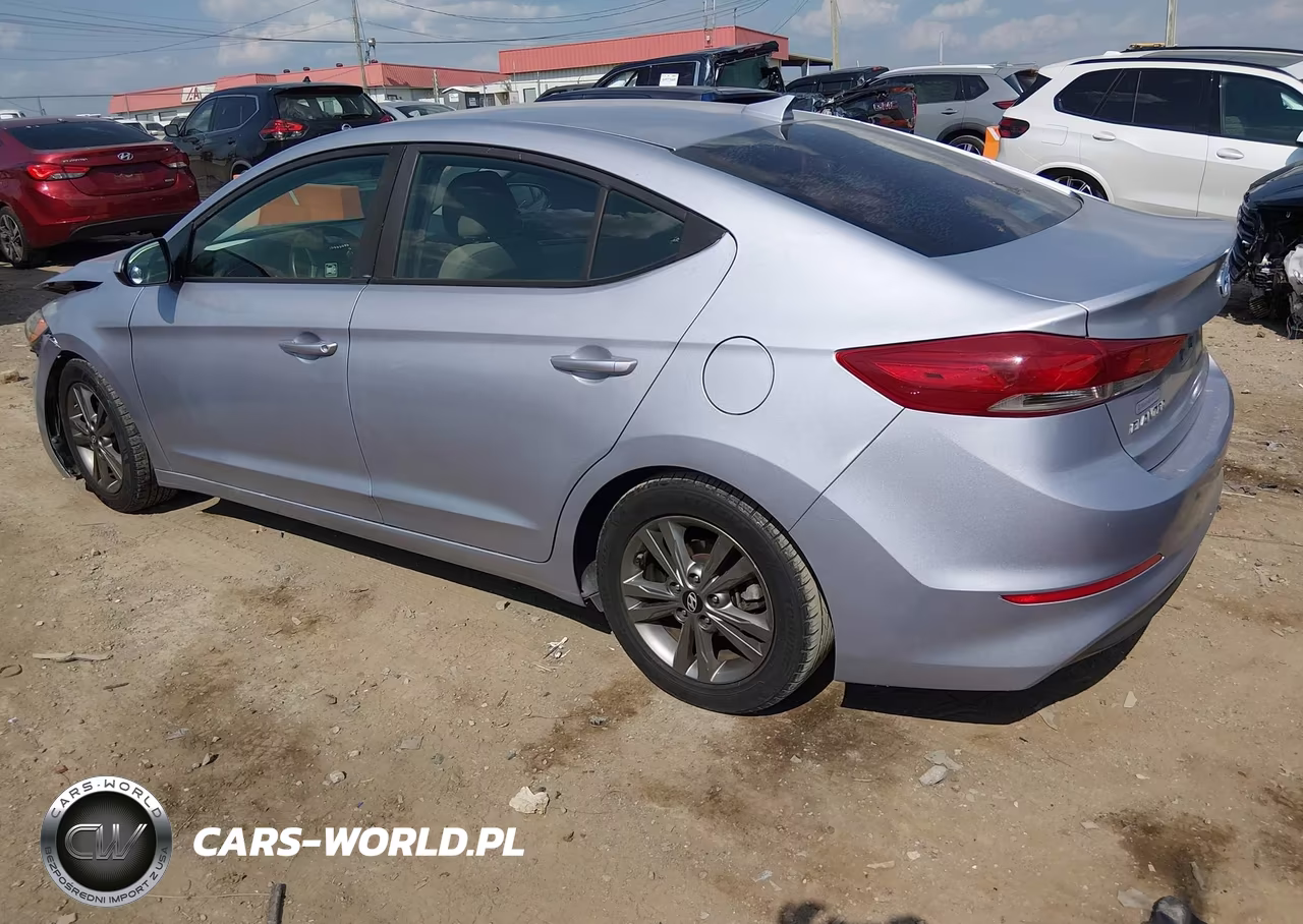 2018 Hyundai Elantra Sel VIN:5NPD84LF5JH302664 - 3