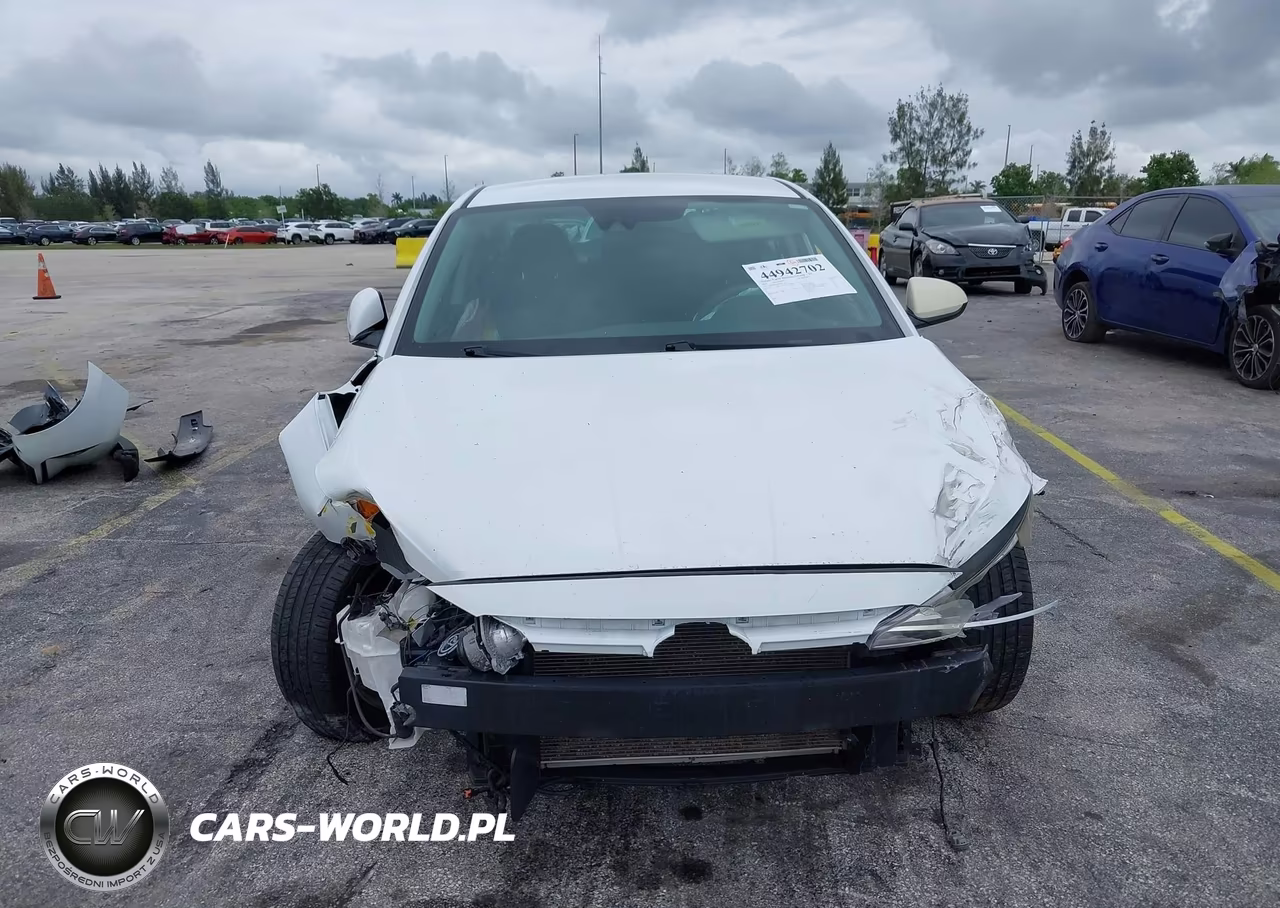 2020 Hyundai Elantra Sel VIN:5NPD84LF2LH623144 - 13