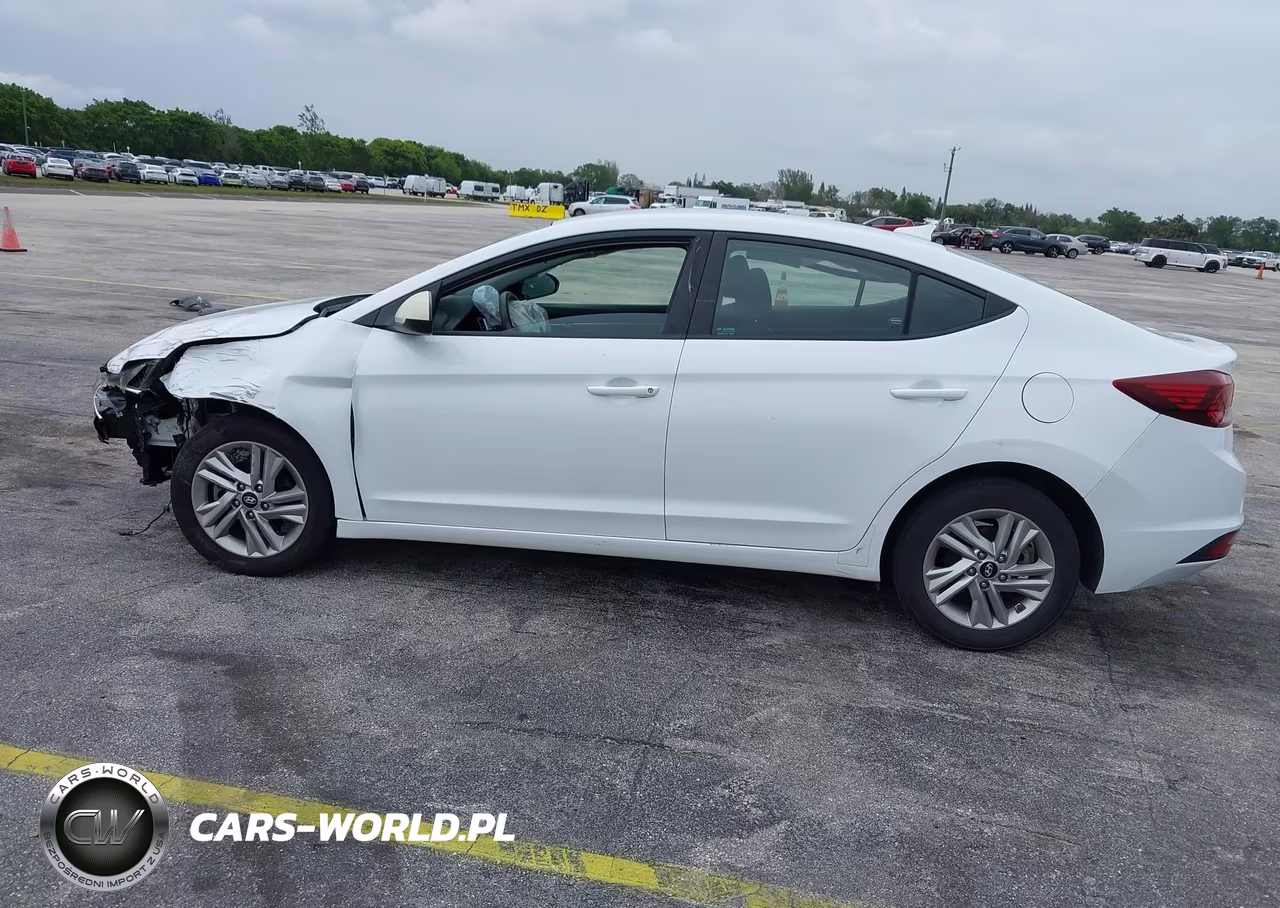 2020 Hyundai Elantra Sel VIN:5NPD84LF2LH623144 - 15