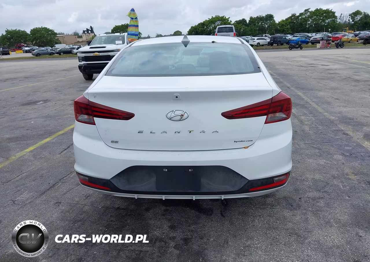 2020 Hyundai Elantra Sel VIN:5NPD84LF2LH623144 - 17