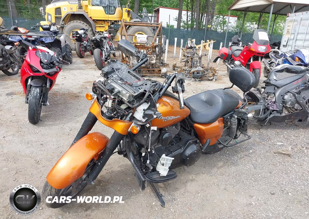 2014 Harley-Davidson Flhxs Street Glide Special VIN:1HD1KRM17EB633661 - 2