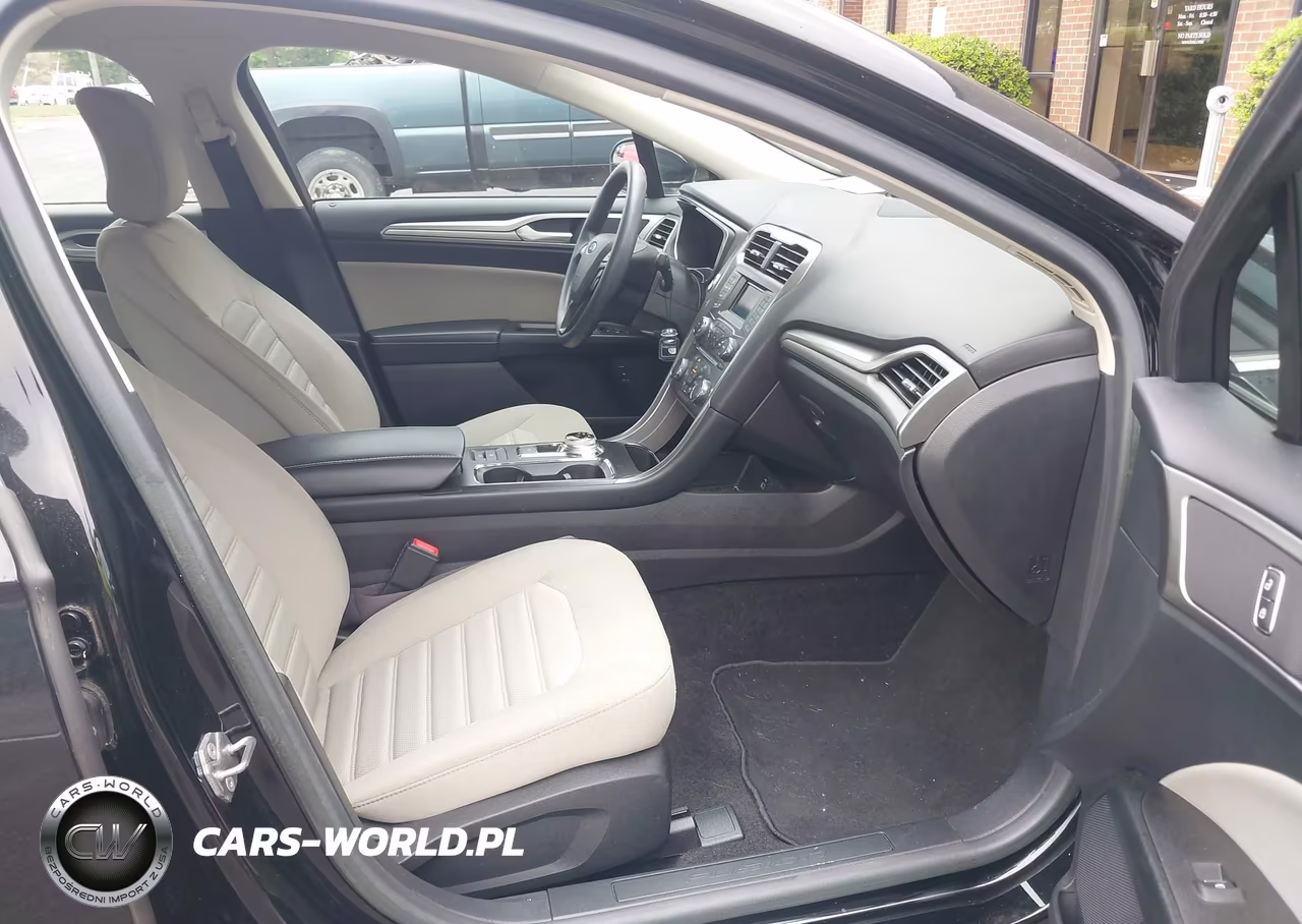 2018 Ford Fusion Hybrid S VIN:3FA6P0UU8JR235966 - 5