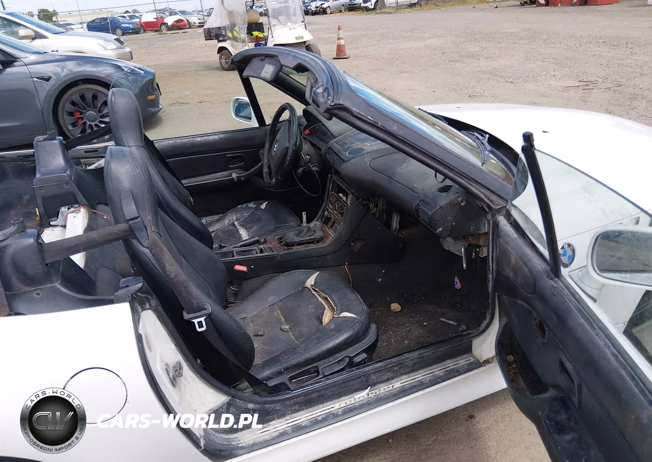 1997 BMW Z3 1.9L Roadster VIN:4USCH7329VLB82537 - 5