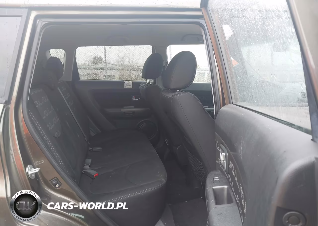 2013 Kia Soul + VIN:KNDJT2A65D7573046 - 8