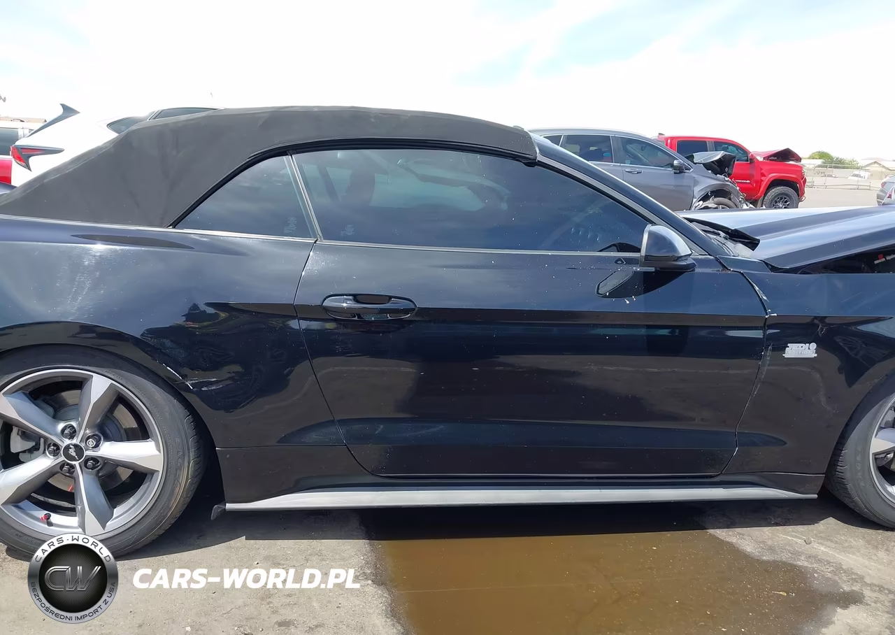 2016 Ford Mustang V6 VIN:1FATP8EM7G5202825 - 14