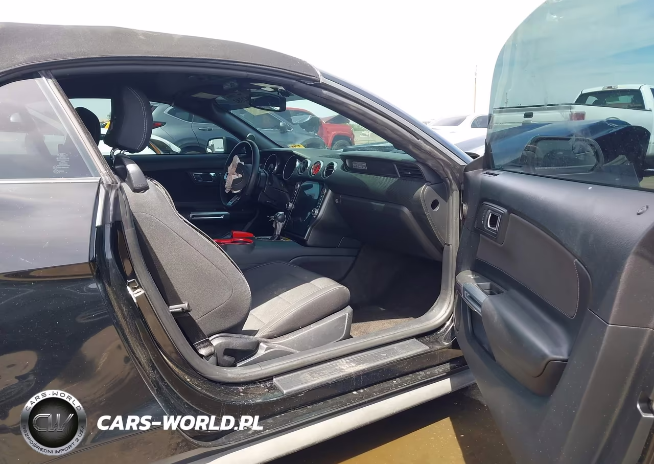 2016 Ford Mustang V6 VIN:1FATP8EM7G5202825 - 5