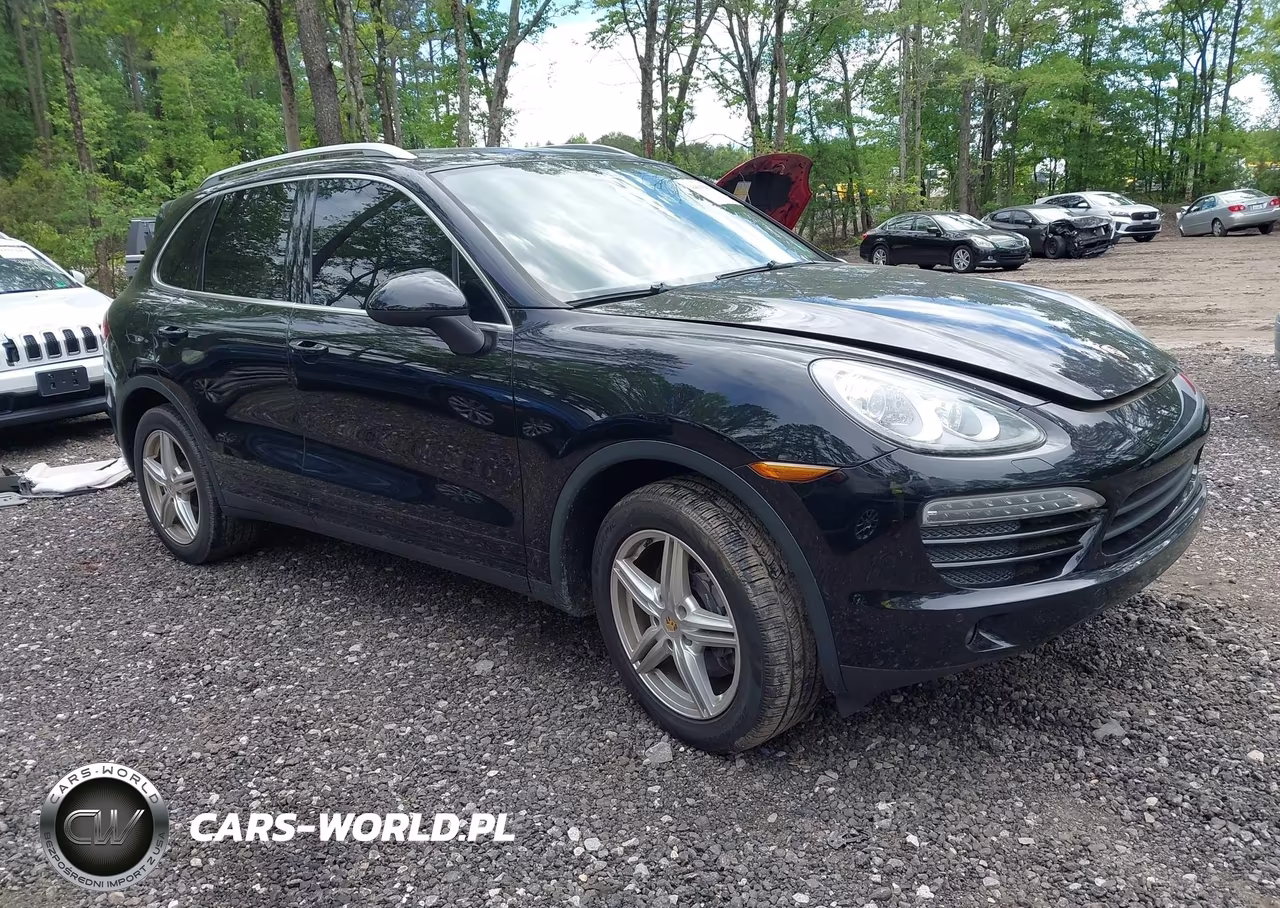 2014 Porsche Cayenne Platinum Edition