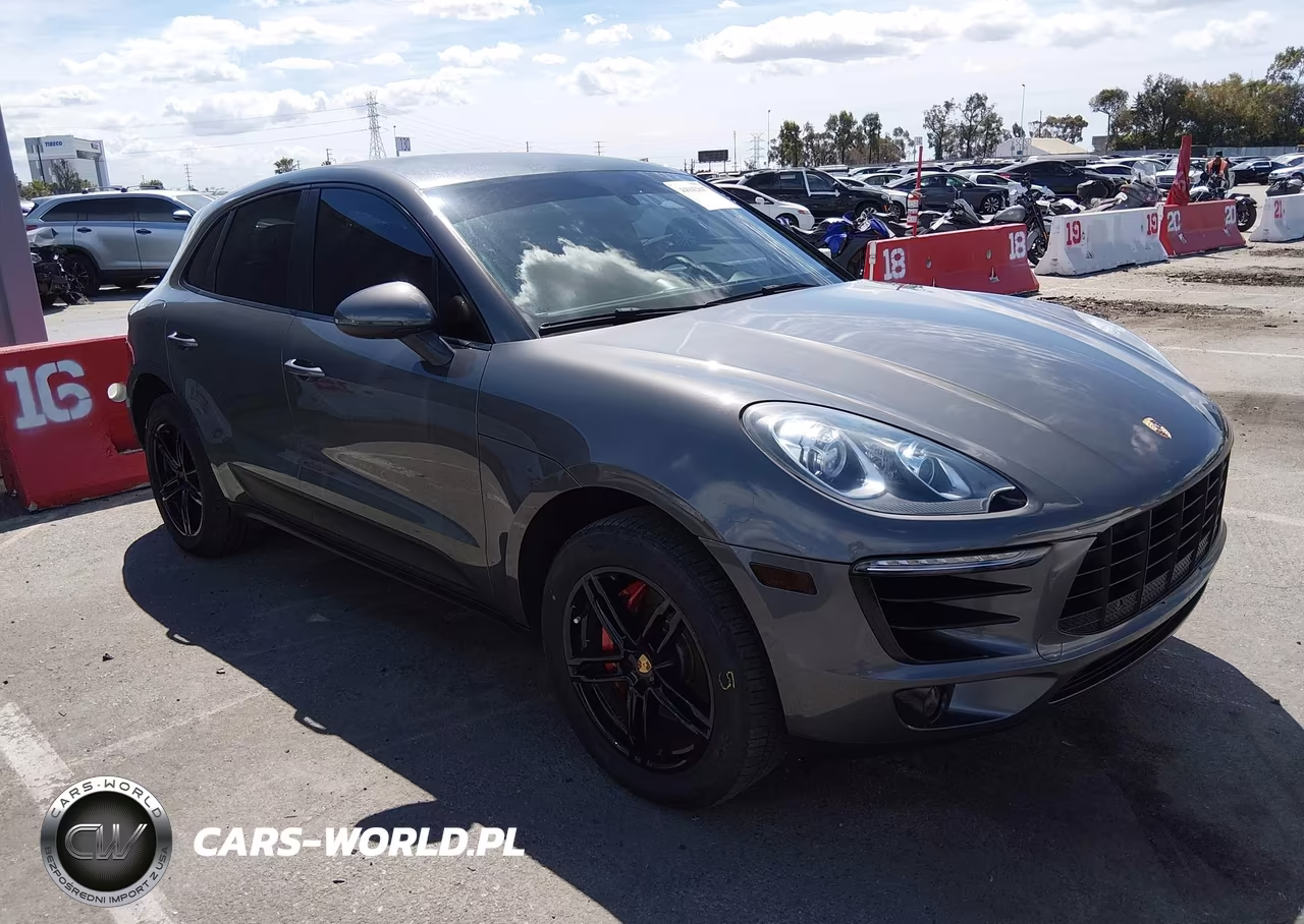 2015 Porsche Macan S