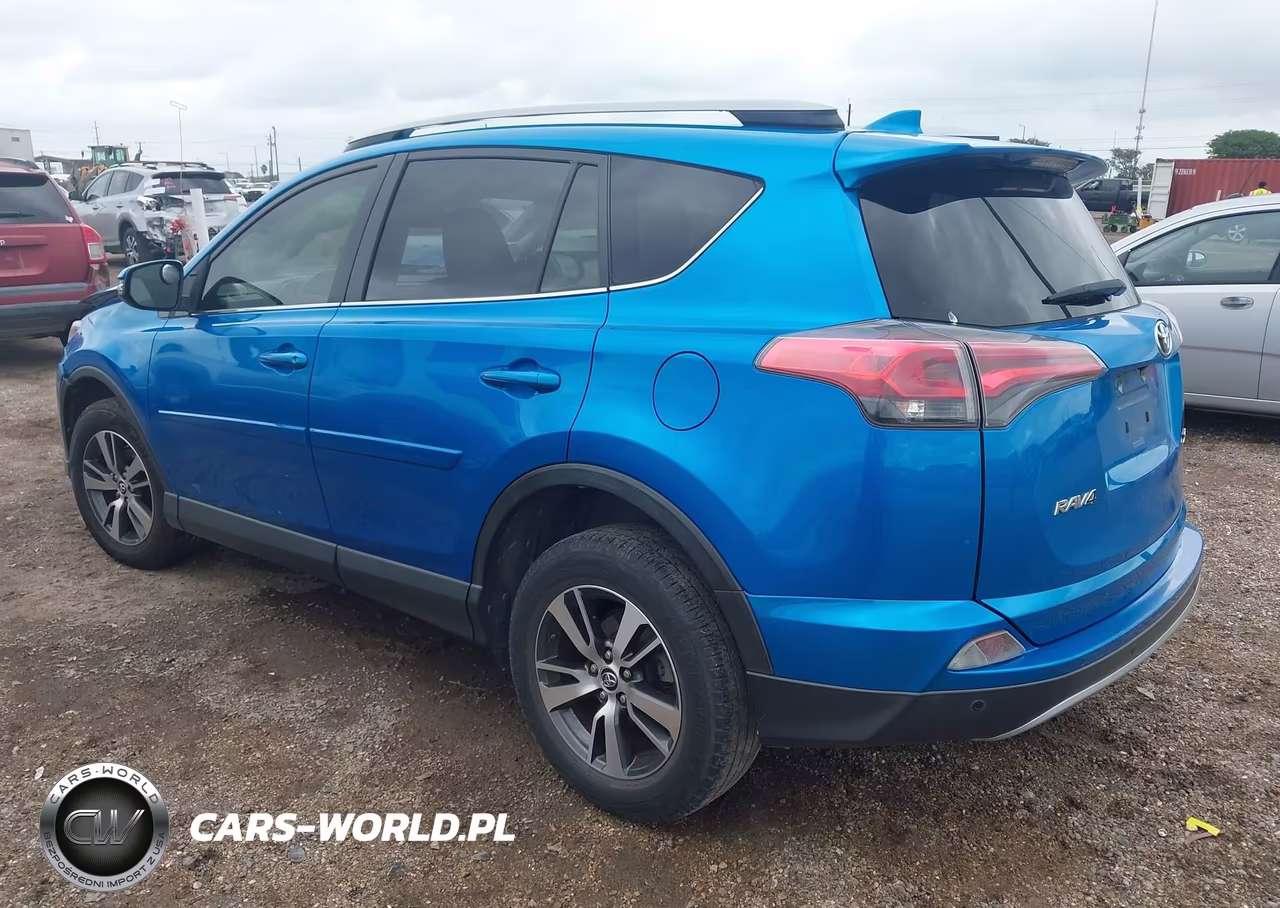 2018 Toyota Rav4 Xle VIN:JTMWFREV7JJ166481 - 3