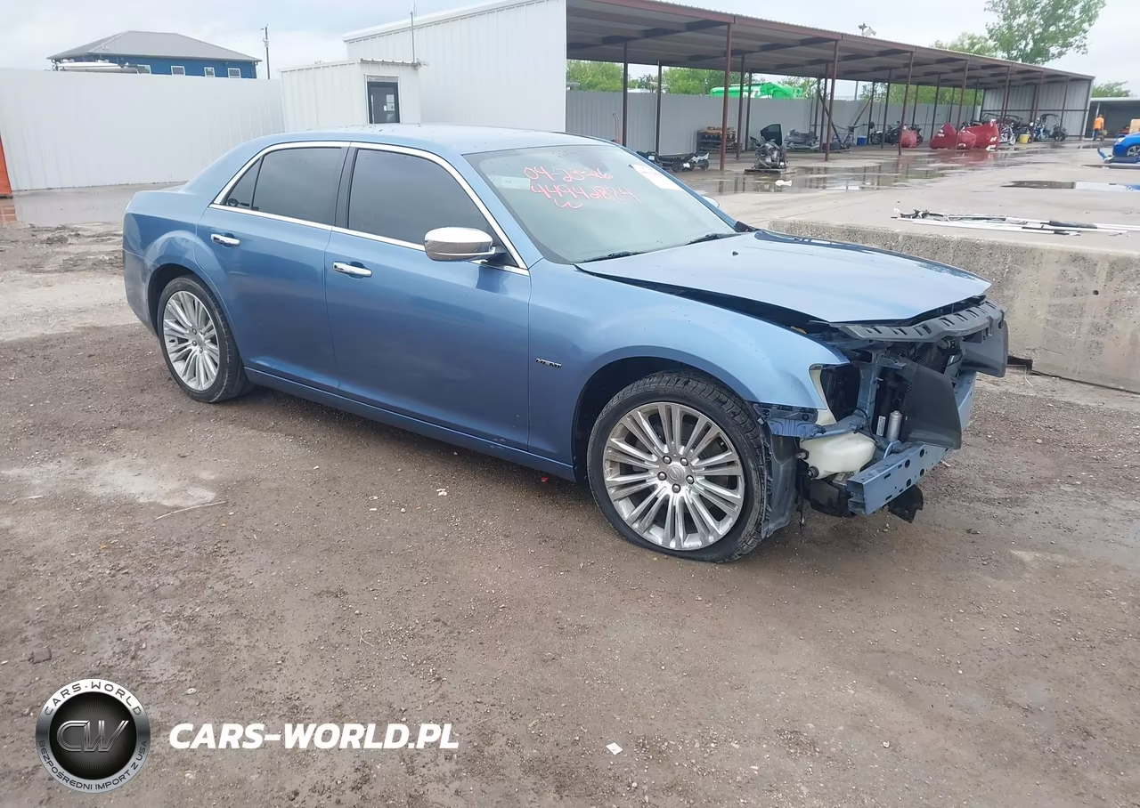 2011 Chrysler 300C – zdjęcie 1 z 17