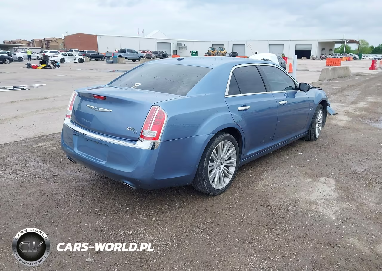 2011 Chrysler 300C VIN:2C3CA6CT1BH547509 - 4