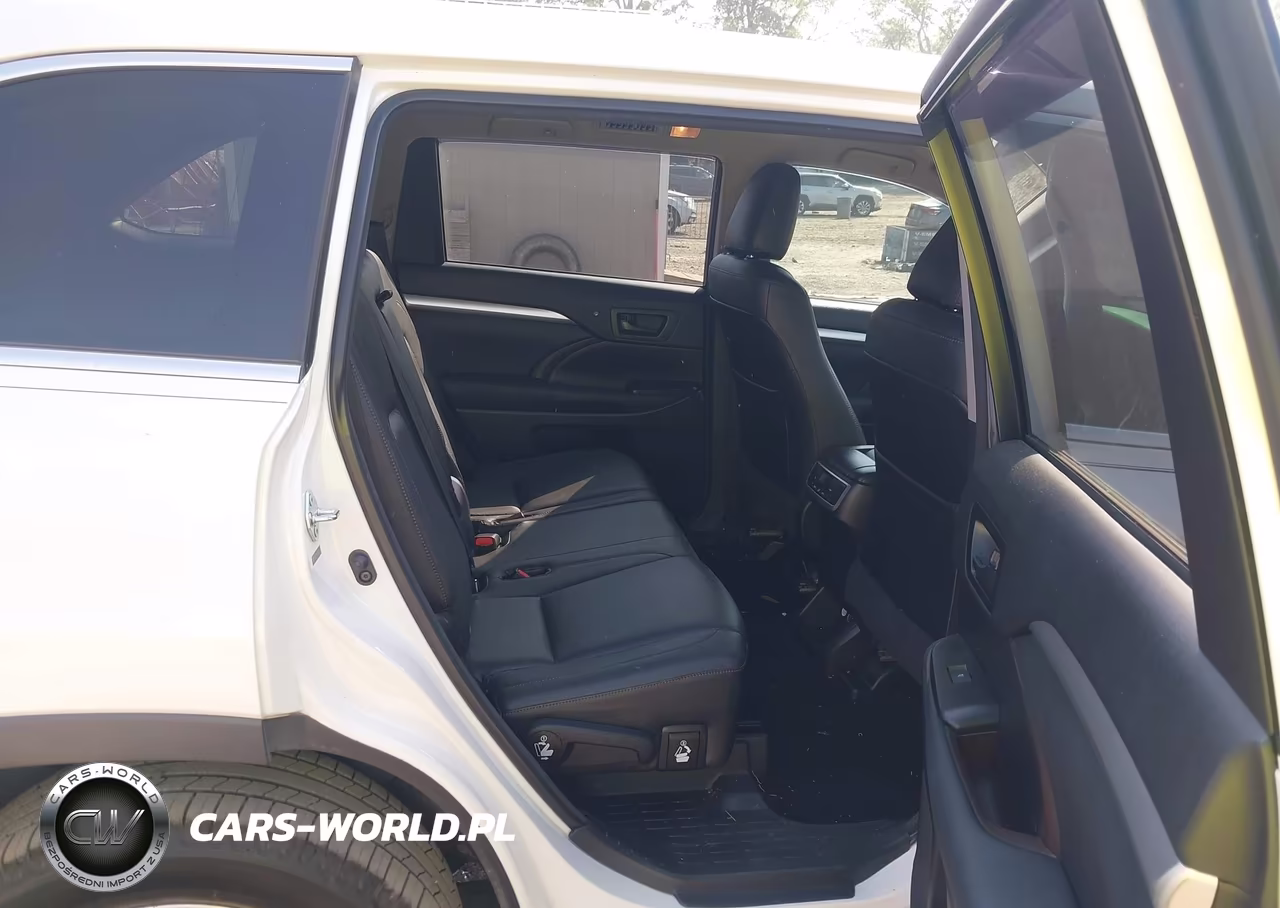 2014 Toyota Highlander Le Plus V6 VIN:5TDZKRFH6ES027338 - 8