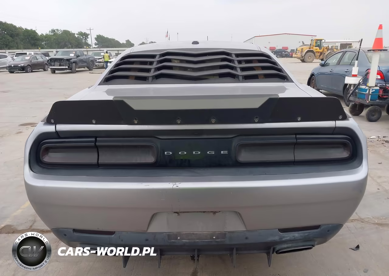 2015 Dodge Challenger Sxt VIN:2C3CDZAG3FH702243 - 17