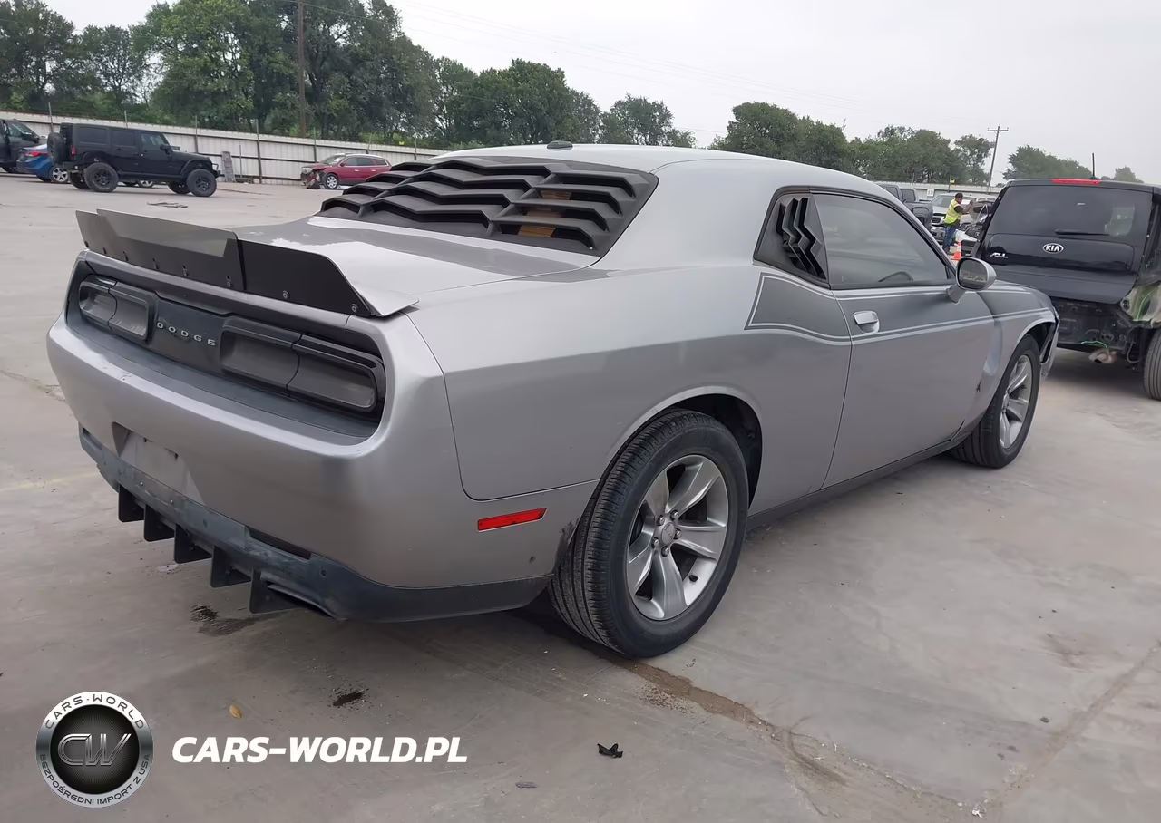 2015 Dodge Challenger Sxt VIN:2C3CDZAG3FH702243 - 4