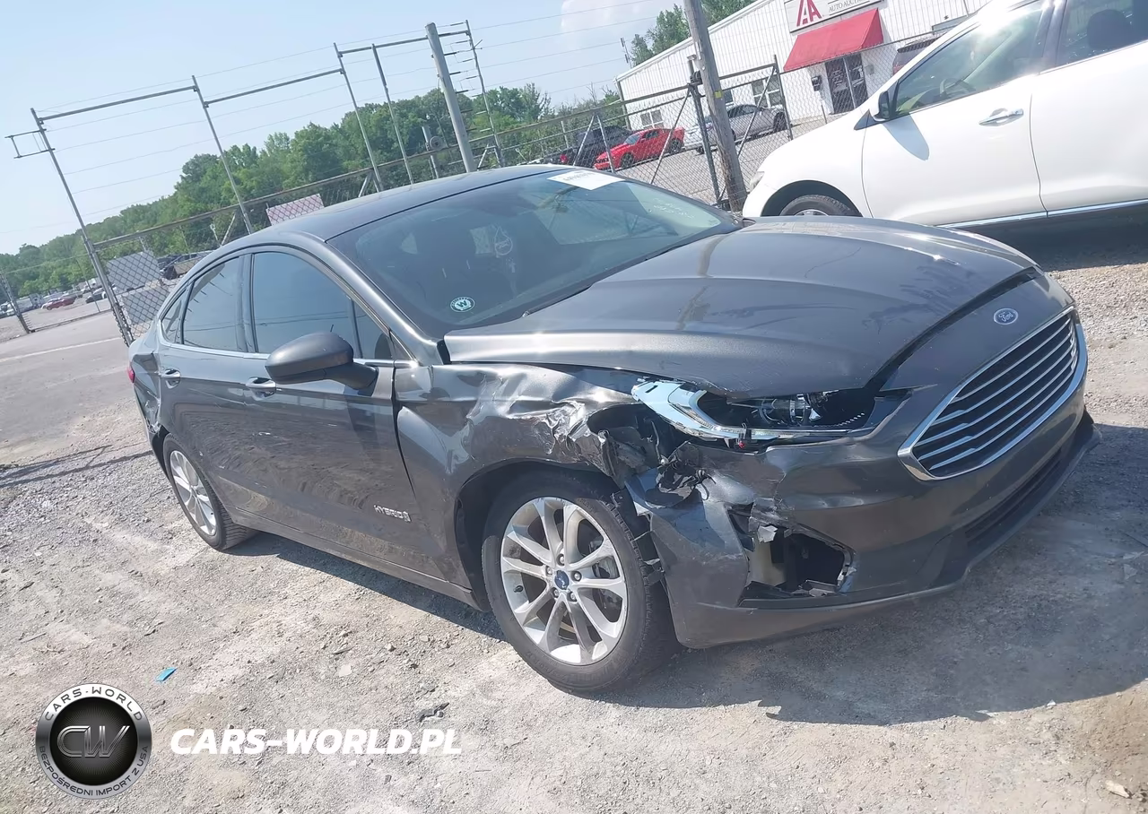 2019 Ford Fusion Hybrid Se