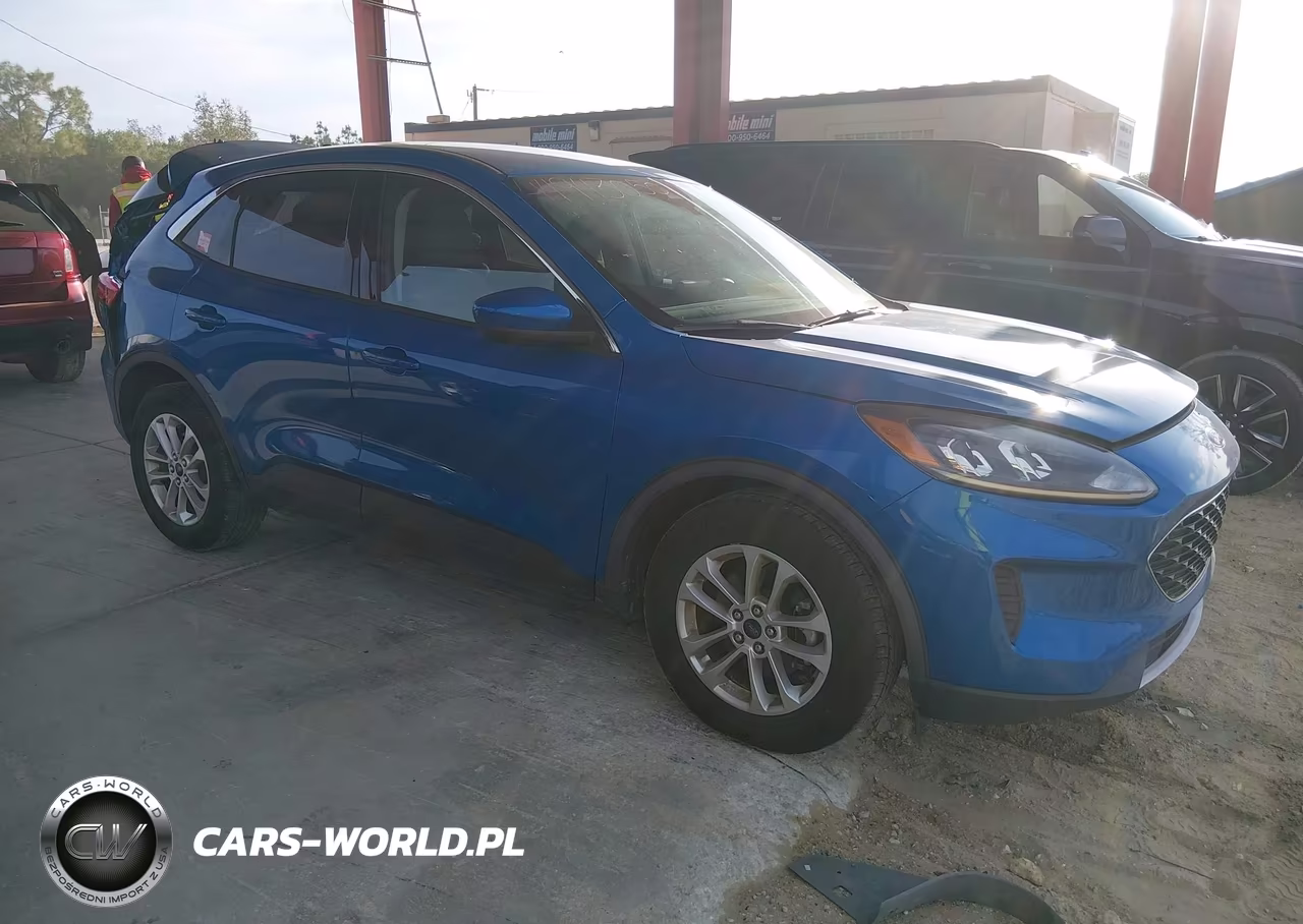 2020 Ford Escape Se