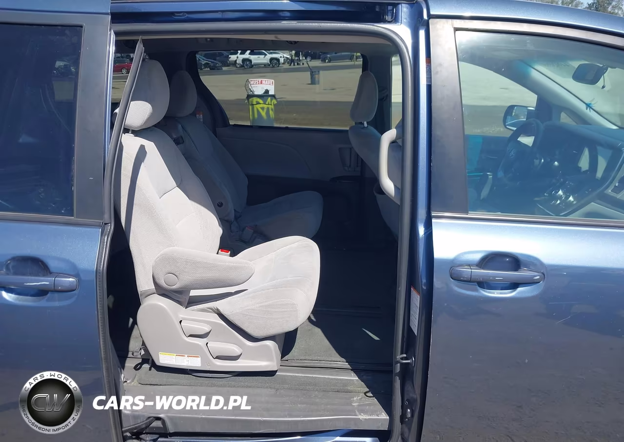 2015 Toyota Sienna Le 8 Passenger VIN:5TDKK3DCXFS674302 - 8